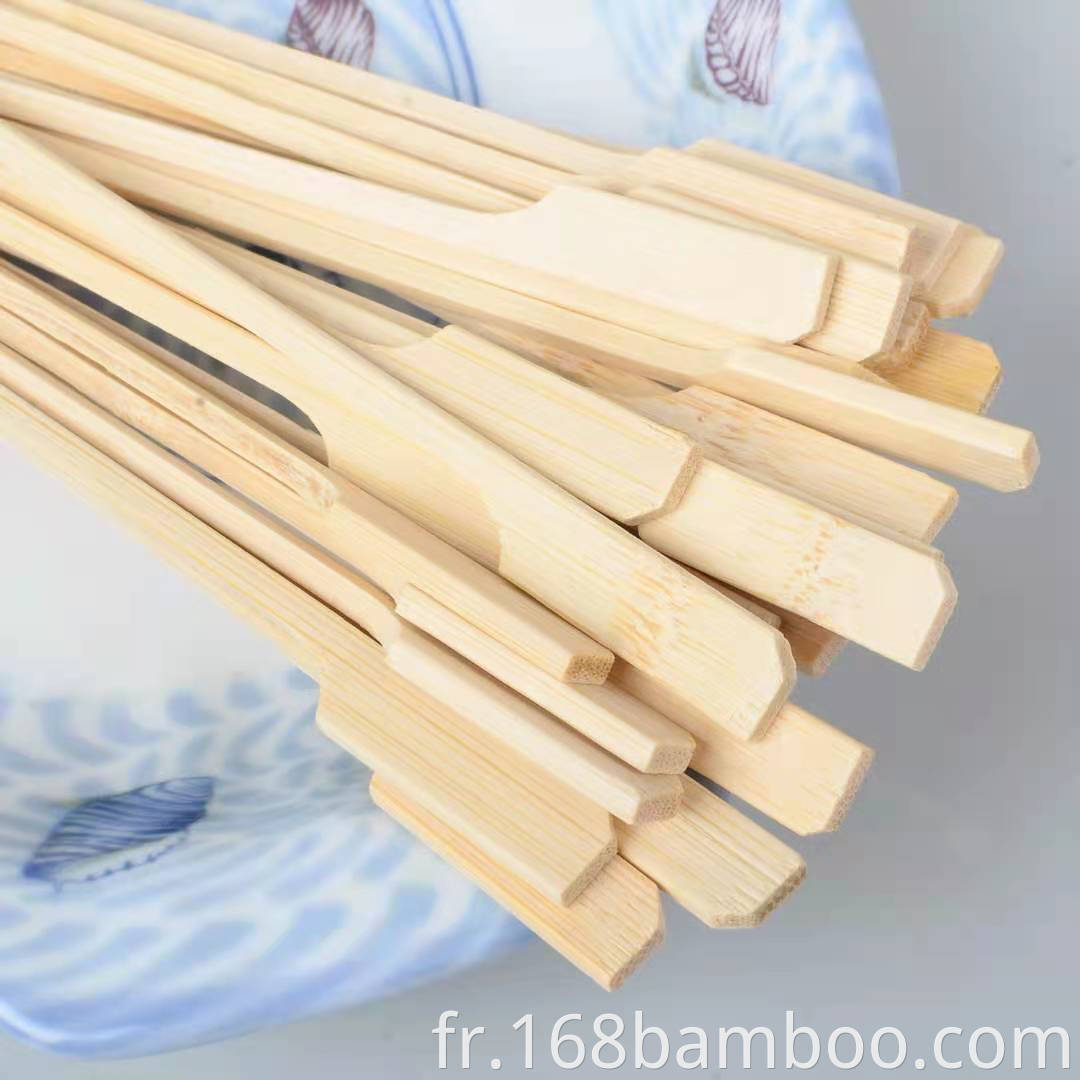 Smooth surface bamboo skewer